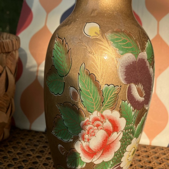 Golden Chinoiserie Painted Peonies Ceramic Vase - Picture 6 of 12